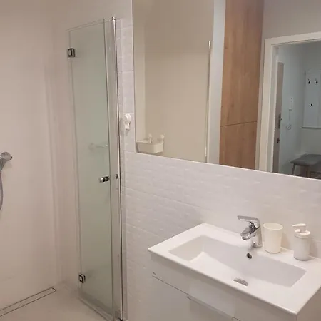 Lägenhet Jasinskiego Z Ogrodem