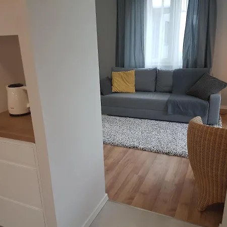 Jasinskiego Z Ogrodem Apartment