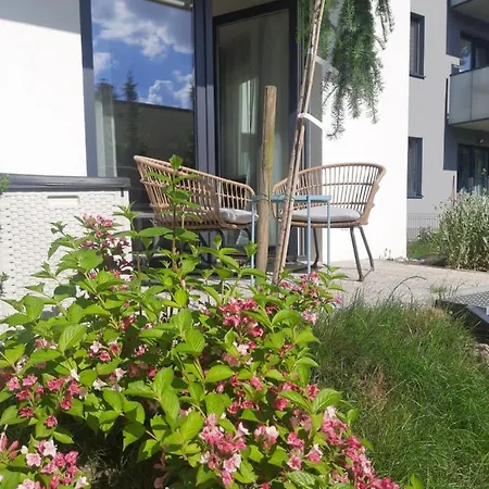 Jasinskiego Z Ogrodem * Piaseczno (Masovia)